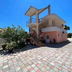 Guest House Vlore Wlora