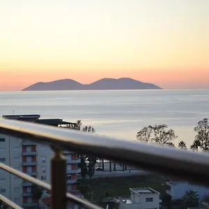 Seaview Gateway 2 Bedrooms & Garage Wlora