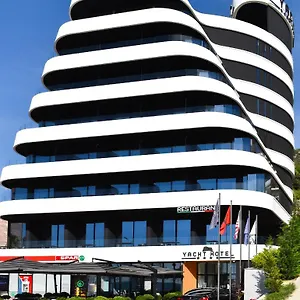 Yacht Otel